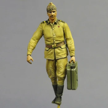 1/35, Sovjetski vojaški voznik s posodo 70-90-ih, Smole Model Vojak GK, Vojaške teme, Nesestavljeni in unpainted kit