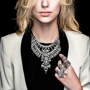 Ztech velik moda Kristalno okrasnih ogrlica Evropi Kristalno hlače z oprsnikom izjavo Ogrlice & Obeski neckalces za ženske poroko