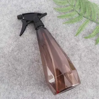 600 ml Geometrične oblike Prazno Spray Steklenico Plastičnih Zalivanje Cvetja Vodni curek Za Salon Rastline Škropilnice Candy Barve Vroče